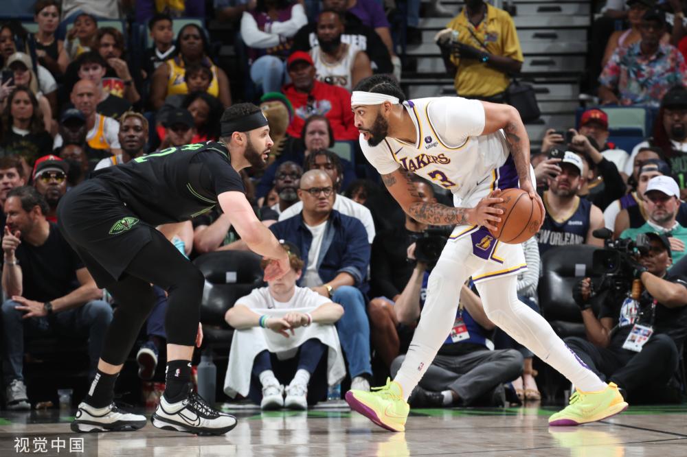 这使得他们 这使得他们