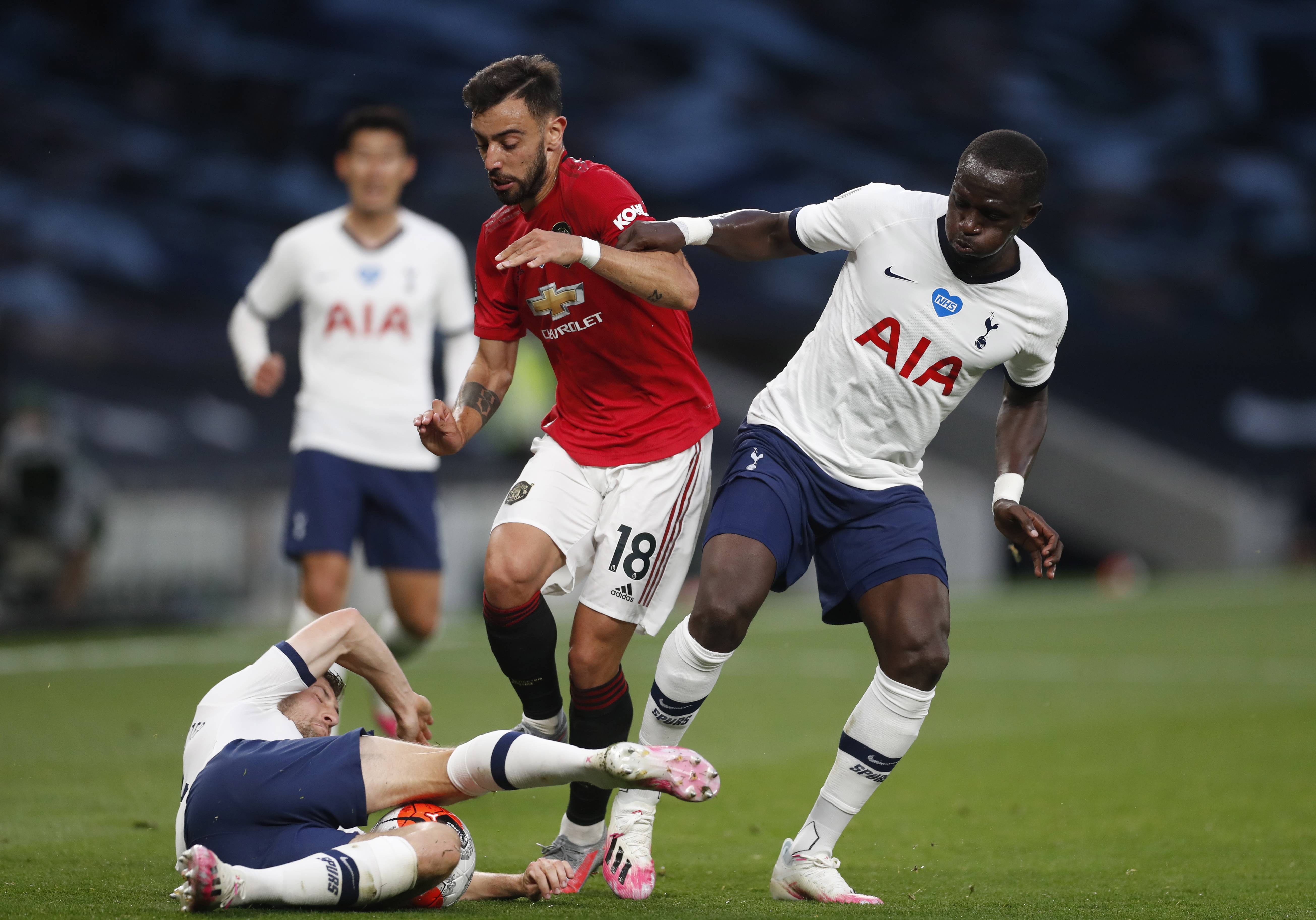 球队持续攀 球队持续攀